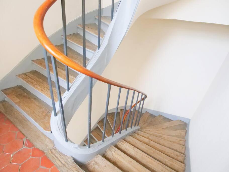 Appartamento Charme Et Modernite Au Coeur Du Quartier St Louis Versailles Esterno foto