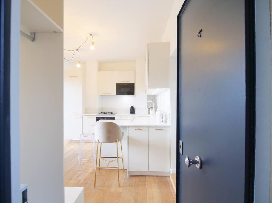 Appartamento Charme Et Modernite Au Coeur Du Quartier St Louis Versailles Esterno foto