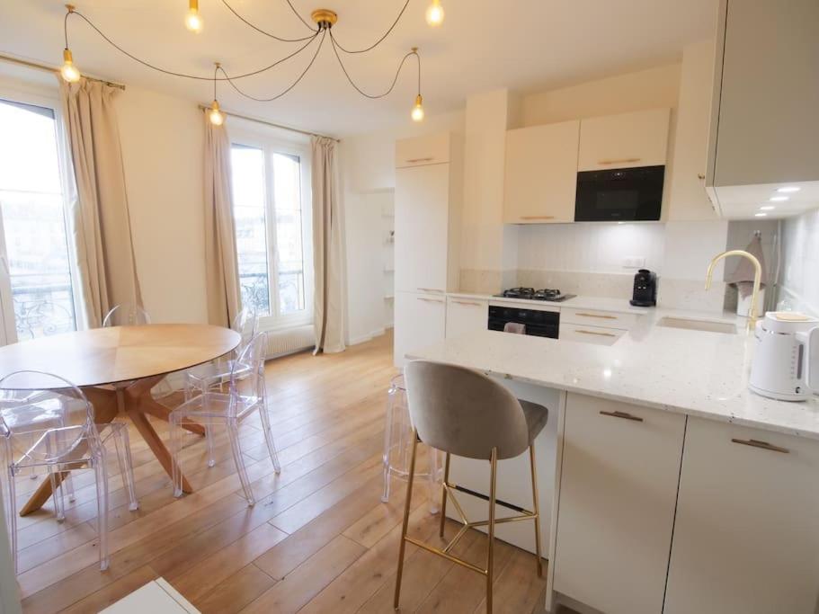 Appartamento Charme Et Modernite Au Coeur Du Quartier St Louis Versailles Esterno foto